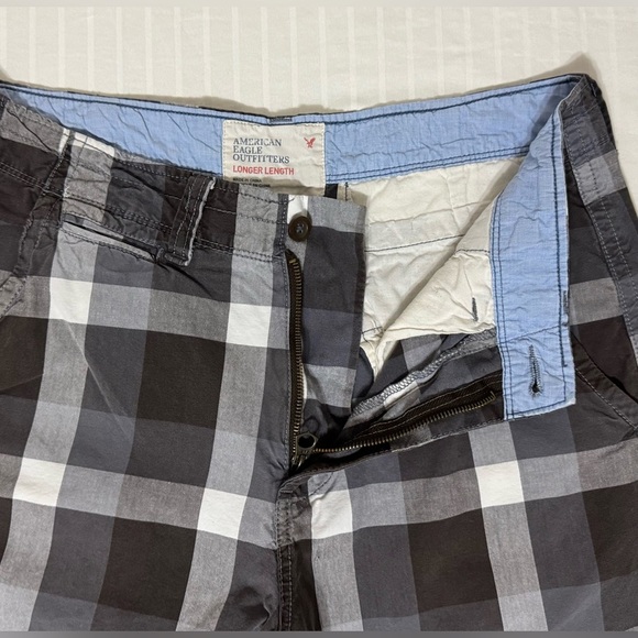 American Eagle Longer Length Grey Plaid Shorts Men's 32 Checkered Bermuda AEO - Picture 16 of 16